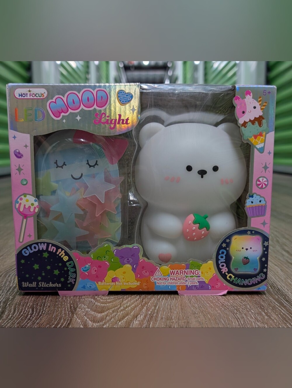 Hot Focus Sugar Crush LED Mood Light Bear Tap Lamp NIB Sealed Glow Dark Stickers - Picture 3 of 7